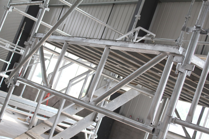 Aisea tatou te fautua atu ai ia te oe e faʻaaoga le Kwikstage scaffolding?