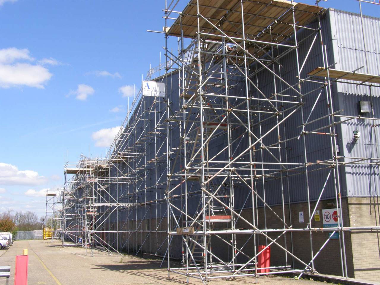 Faamatalaga i luga o le fausiaina o le faʻavasegaina-ituaiga Steel Paipe Scaffolding