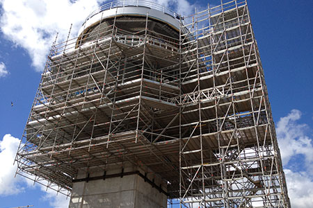 What standards are generally followed for modular scaffolding