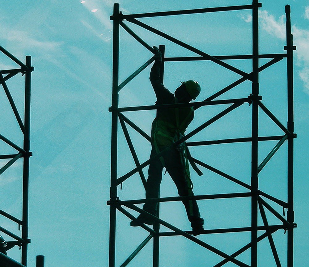 How to ensure the stability and safety of the scaffolding installation