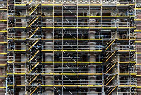 Scaffolding erection method and safety points