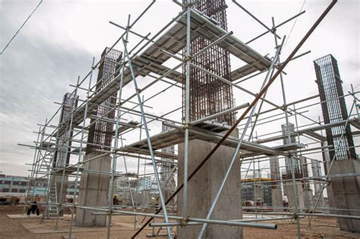 What are the precautions for installing frame scaffolding