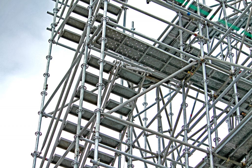 Safety plan for dismantling the frame of the buckle scaffold