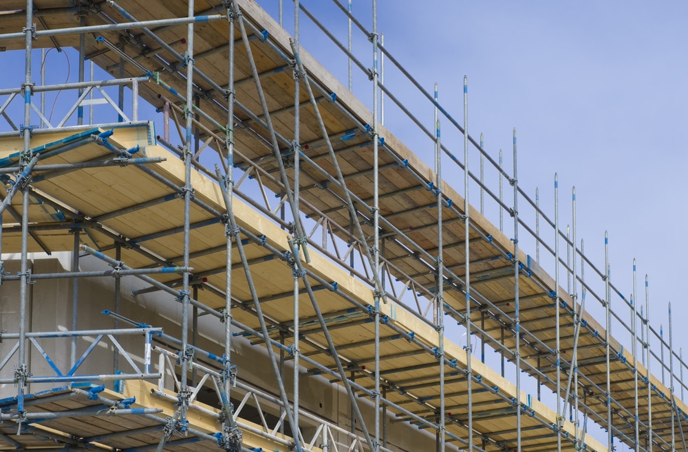 What are the characteristics of a scaffolding system with a tangent