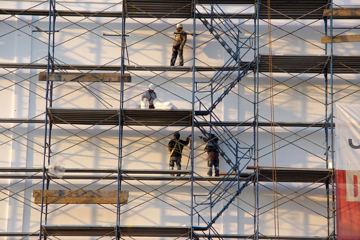 Aċċettazzjoni tal-armar standard industrijali