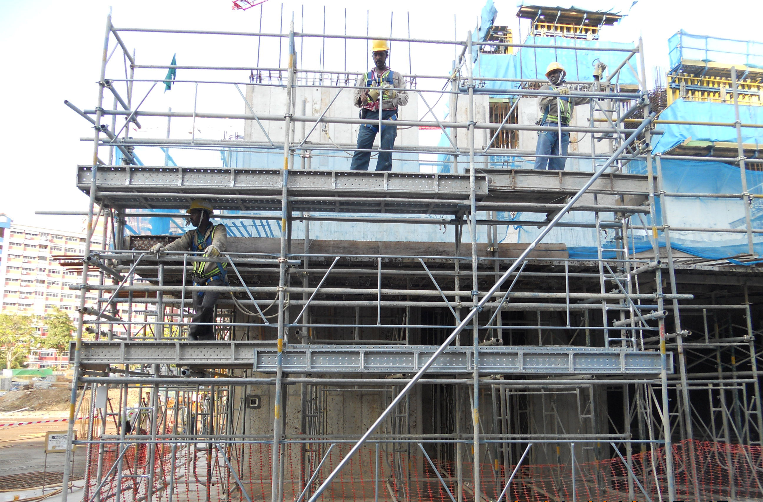 The Complete Construction Process and Key Control Points for Interlocking Scaffolding