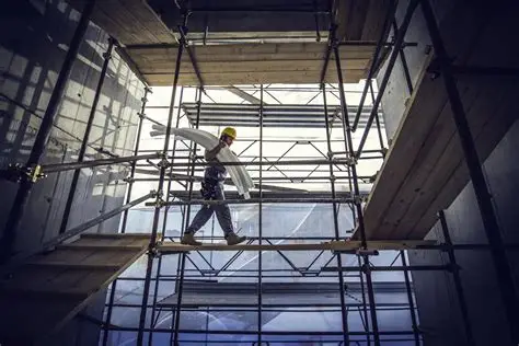 What precautions should be taken during the routine maintenance of scaffolding in engineering projects